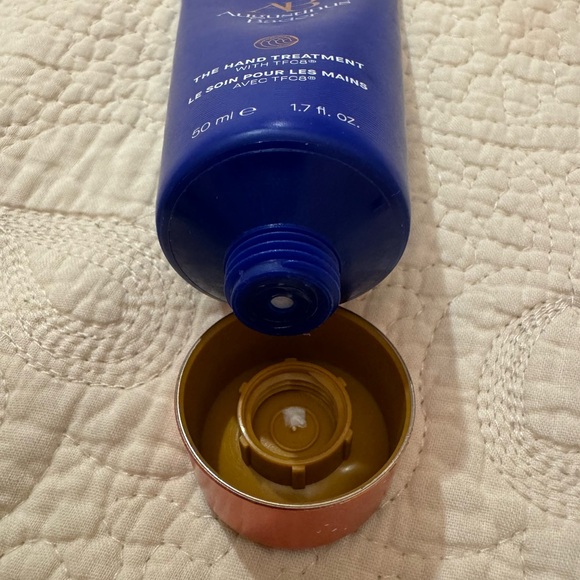 AUGUSTINUS BADER THE HAND TREATMENT MINI 1.7 FL OZ - Picture 3 of 3